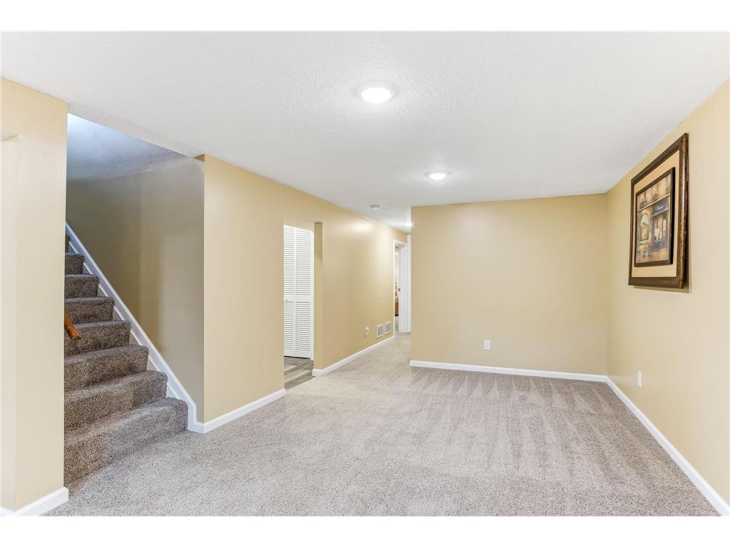 9230 Clinton Avenue S Bloomington MN 55420 7093173 image21