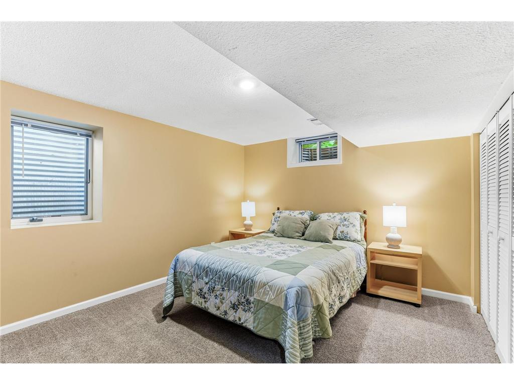 9230 Clinton Avenue S Bloomington MN 55420 7093173 image28