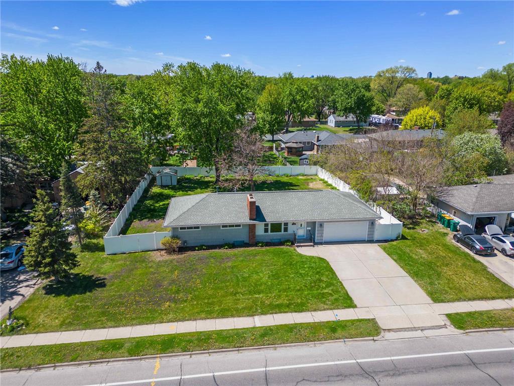 9230 Portland Avenue S Bloomington MN 55420 7048814 image3