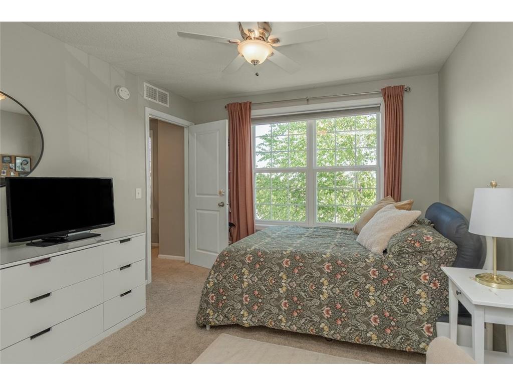 9231 Lighthouse Lane Woodbury MN 55129 7084722 image31