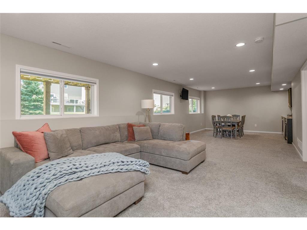 9231 Lighthouse Lane Woodbury MN 55129 7084722 image37