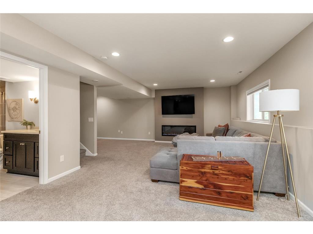 9231 Lighthouse Lane Woodbury MN 55129 7084722 image38