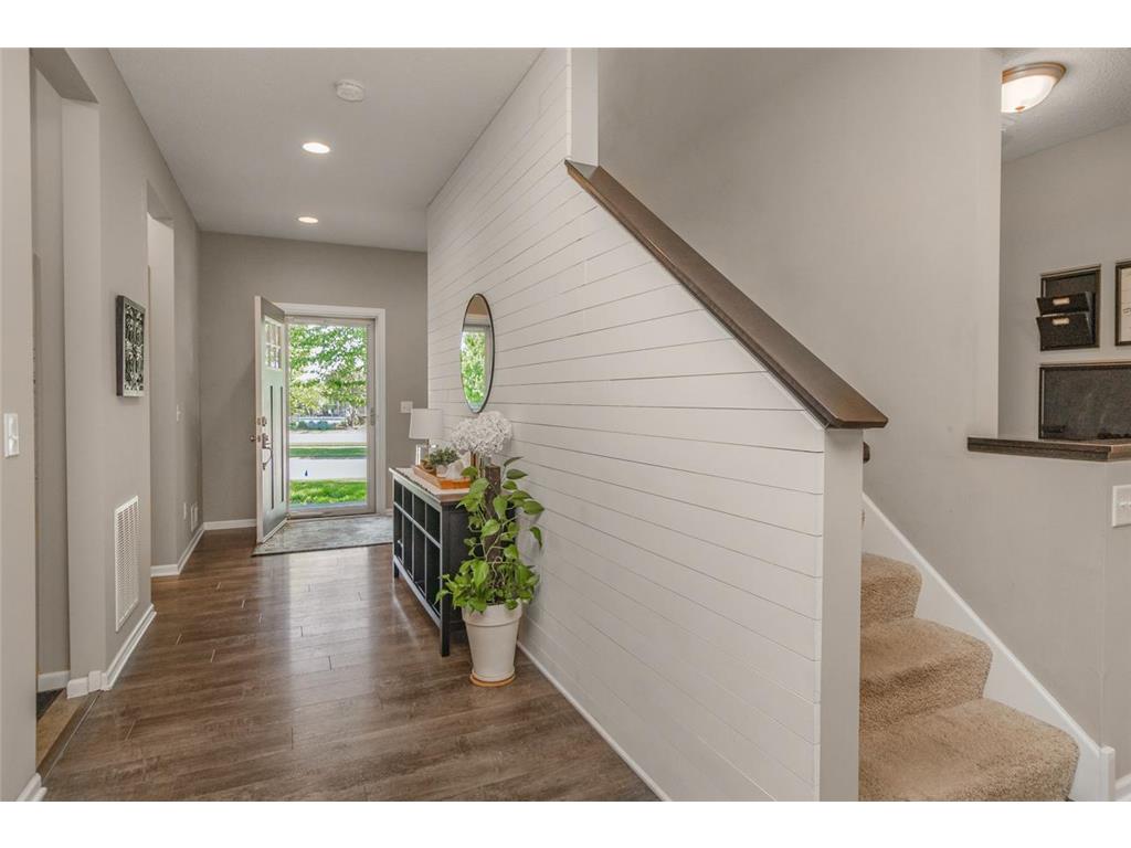 9231 Lighthouse Lane Woodbury MN 55129 7084722 image7