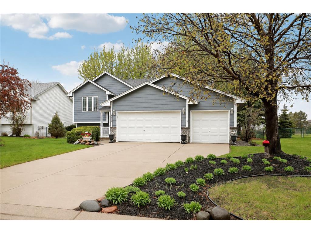 9233 Prestwick Terrace N Brooklyn Park MN 55443 7056482 image2
