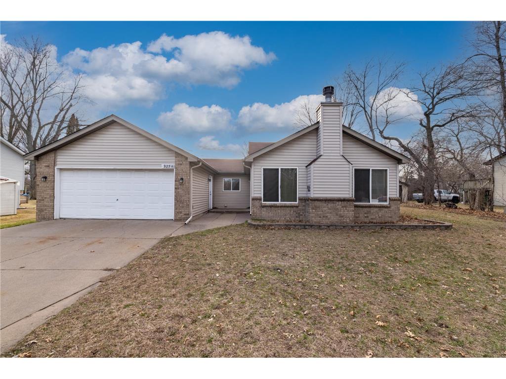 9234 Flanders Street NE Blaine MN 55449 7052759 image1
