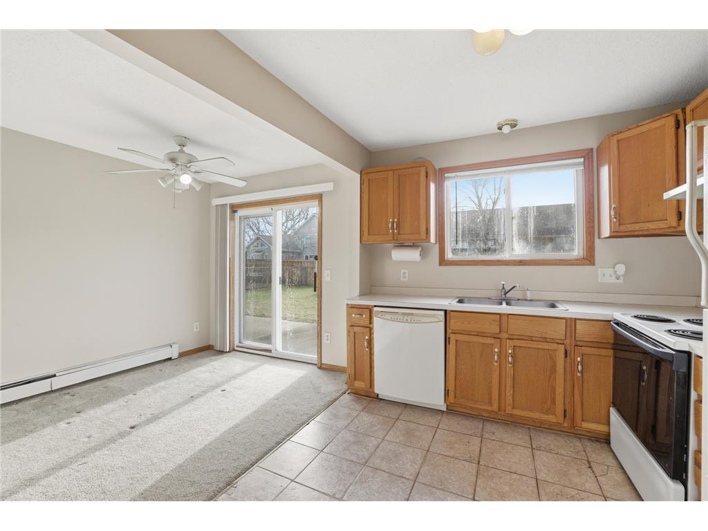9234 Flanders Street NE Blaine MN 55449 7052759 image10