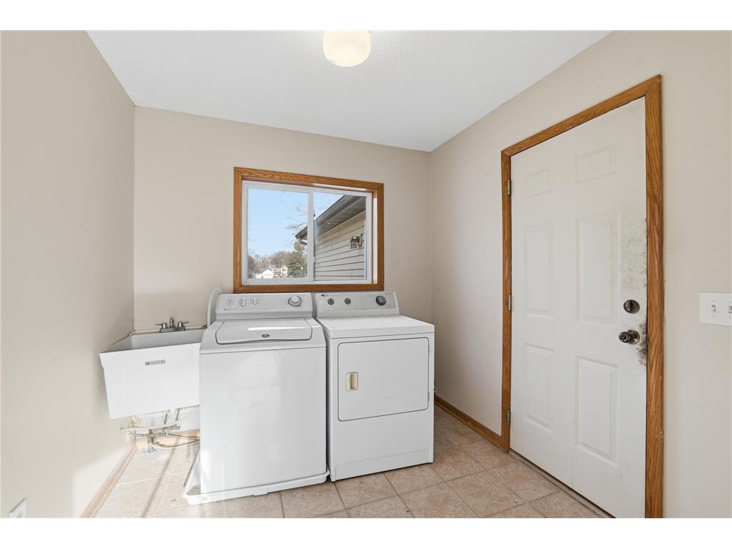 9234 Flanders Street NE Blaine MN 55449 7052759 image15