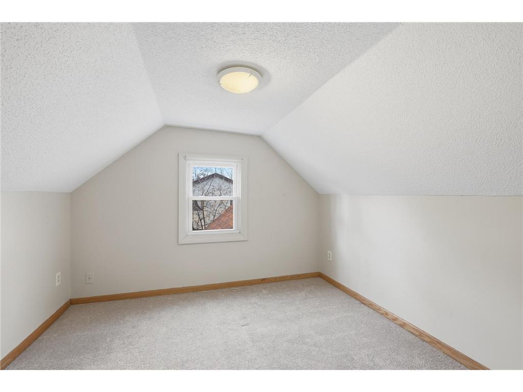9234 Flanders Street NE Blaine MN 55449 7052759 image17