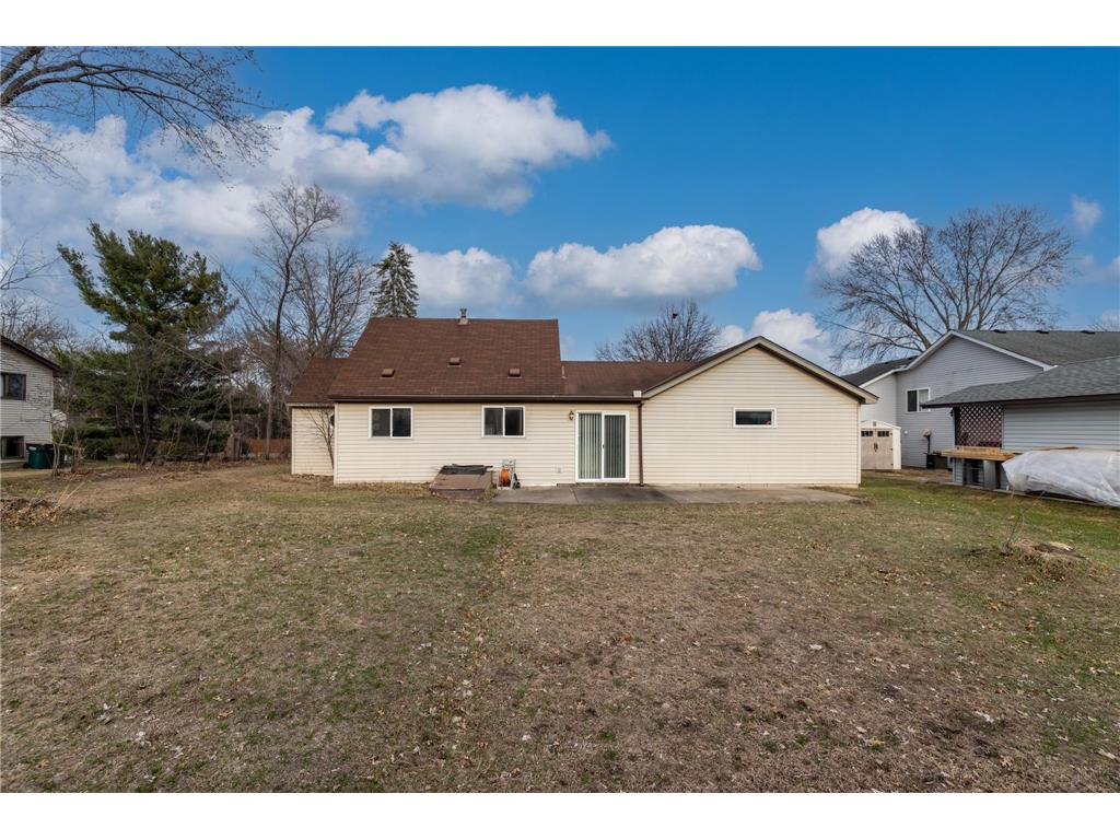 9234 Flanders Street NE Blaine MN 55449 7052759 image20