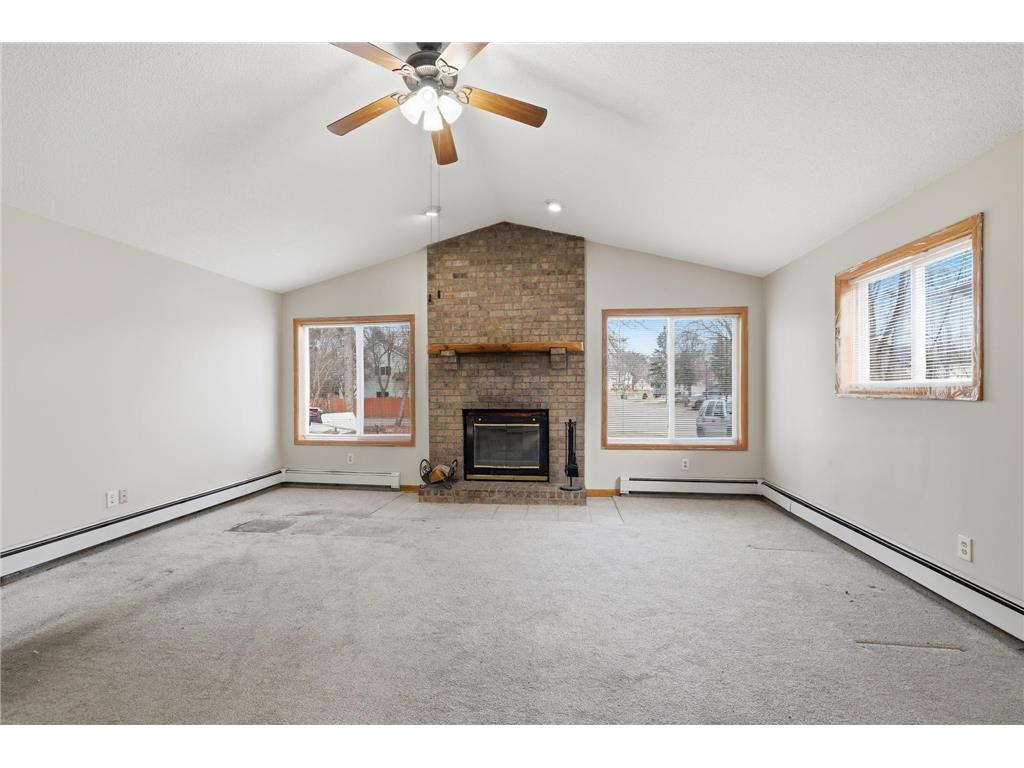 9234 Flanders Street NE Blaine MN 55449 7052759 image4