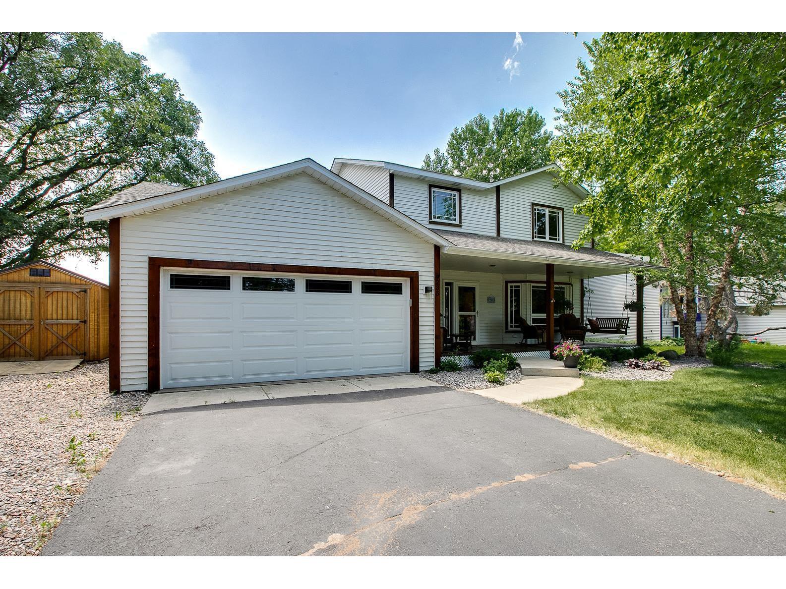 9235 Andrea Drive, Woodbury, MN, 55125 MLS 6003462 Edina Realty