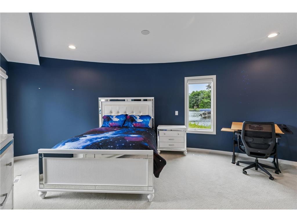 9235 Lake Riley Boulevard Chanhassen MN 55317 - Riley 7017530 image48