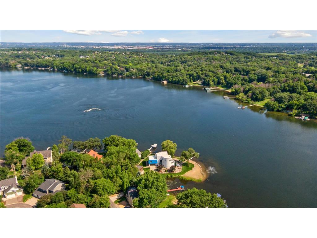 9235 Lake Riley Boulevard Chanhassen MN 55317 - Riley 7017530 image61