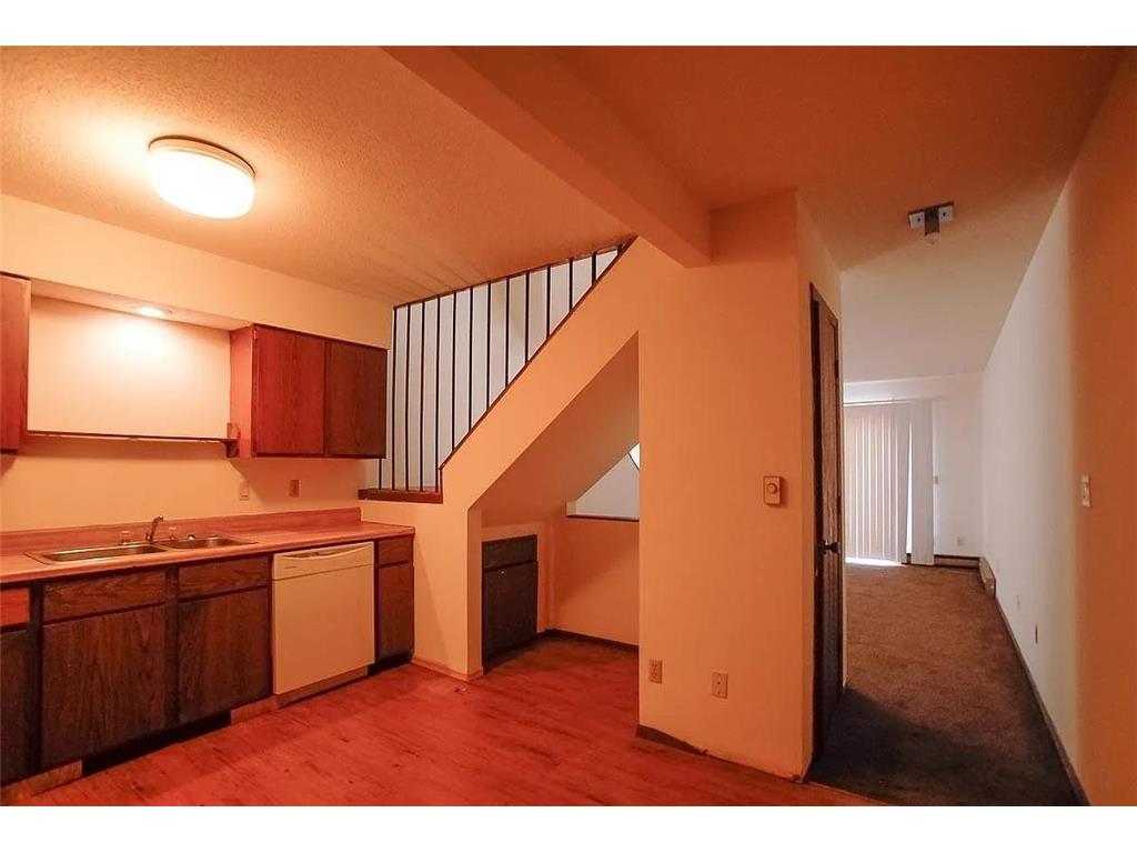 924 21st Avenue S Minneapolis MN 55404 6826564 image15