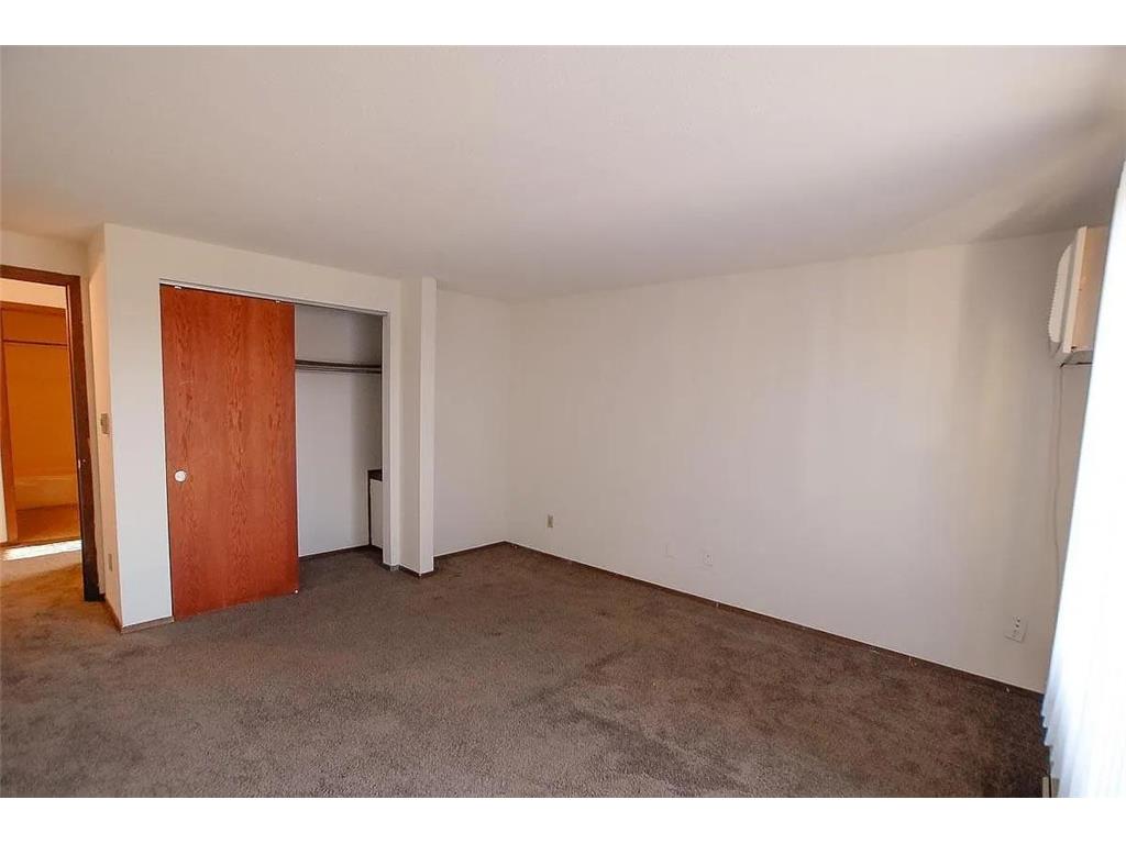 924 21st Avenue S Minneapolis MN 55404 6826564 image18