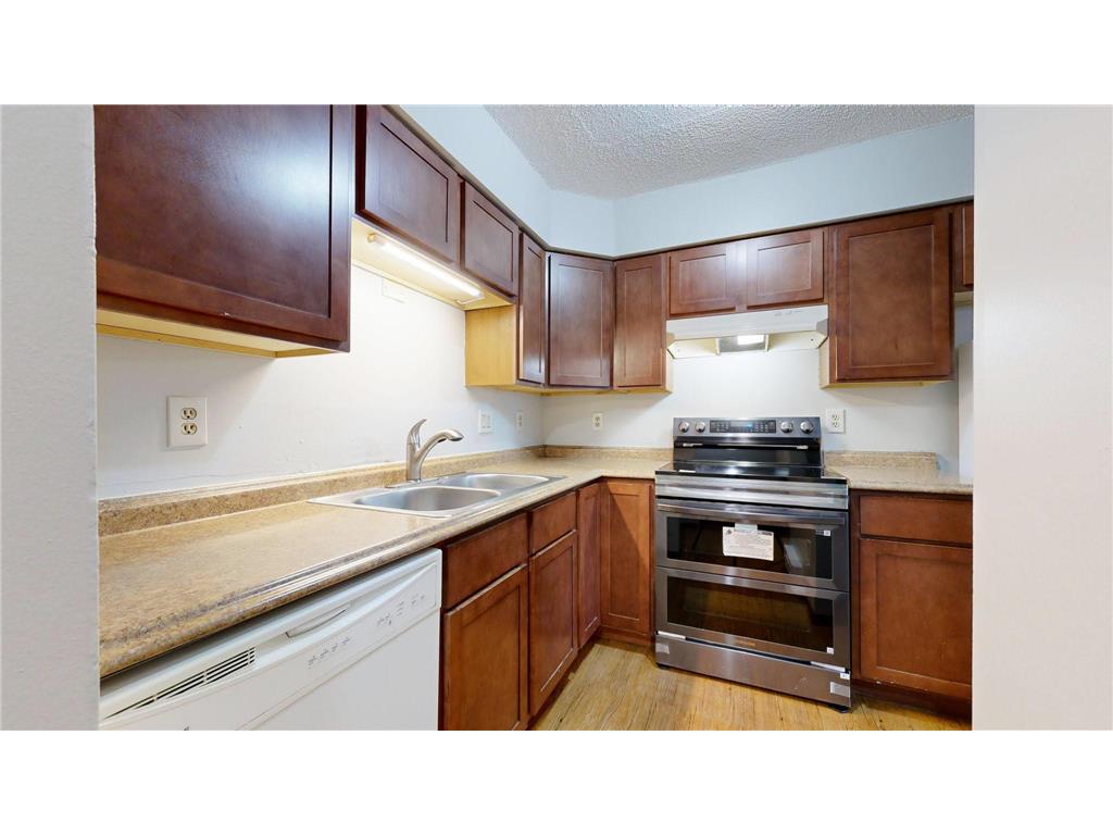 924 21st Avenue S Minneapolis MN 55404 6826564 image5