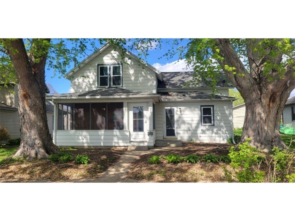 924 4th Street W Wabasha MN 55981 7071171 image2