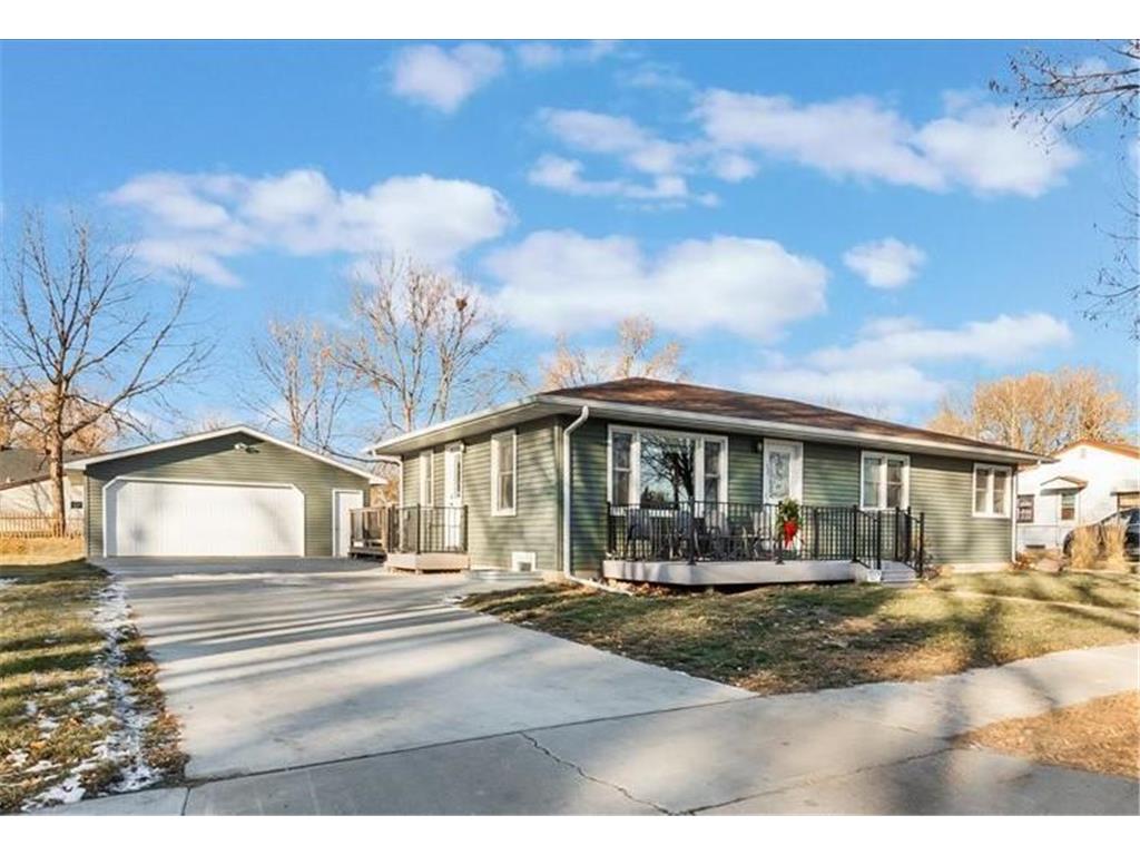 924 6th Street SE Willmar MN 56201 6470211 image1