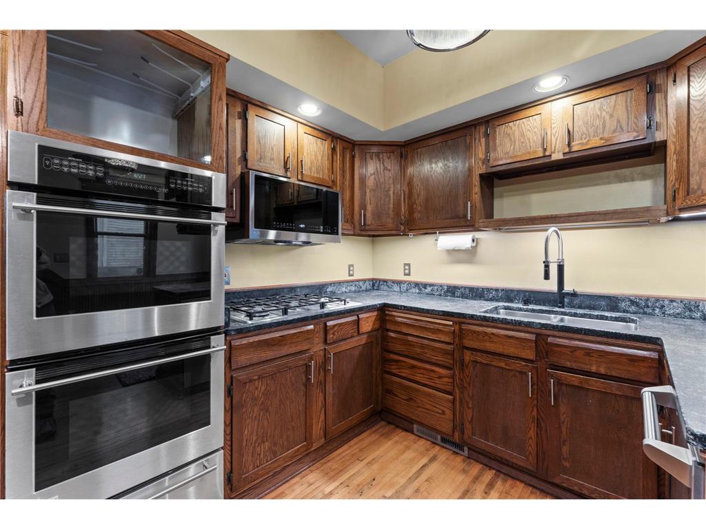 924 Marshall Avenue Saint Paul MN 55104 7059010 image28