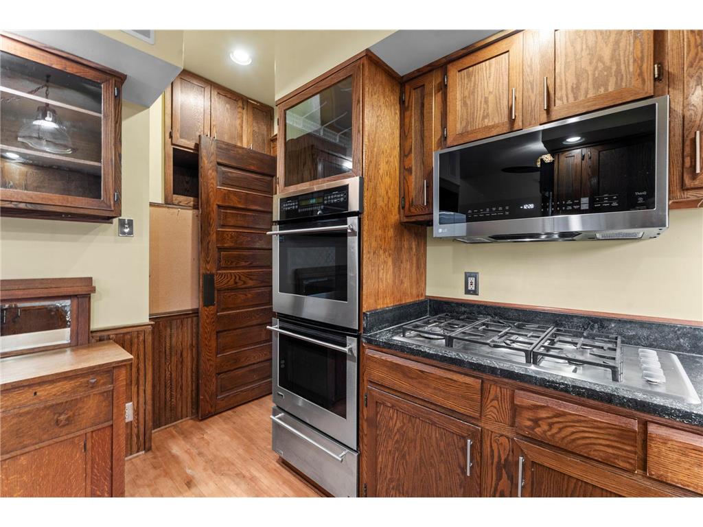 924 Marshall Avenue Saint Paul MN 55104 7059010 image29