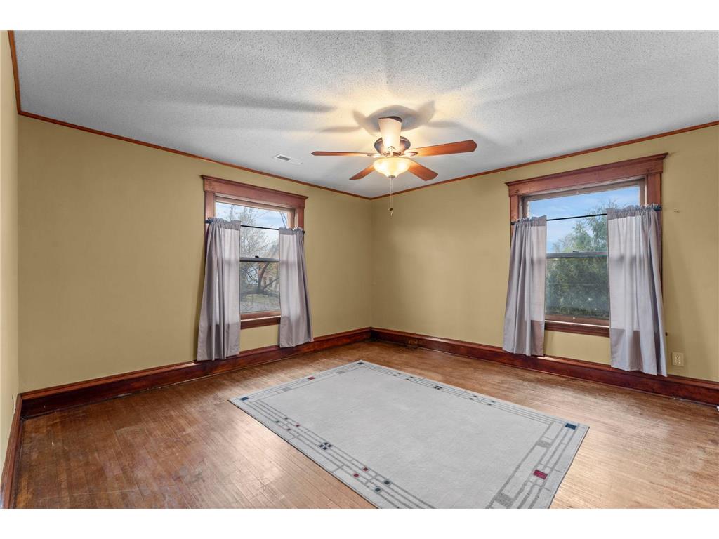 924 Marshall Avenue Saint Paul MN 55104 7059010 image44