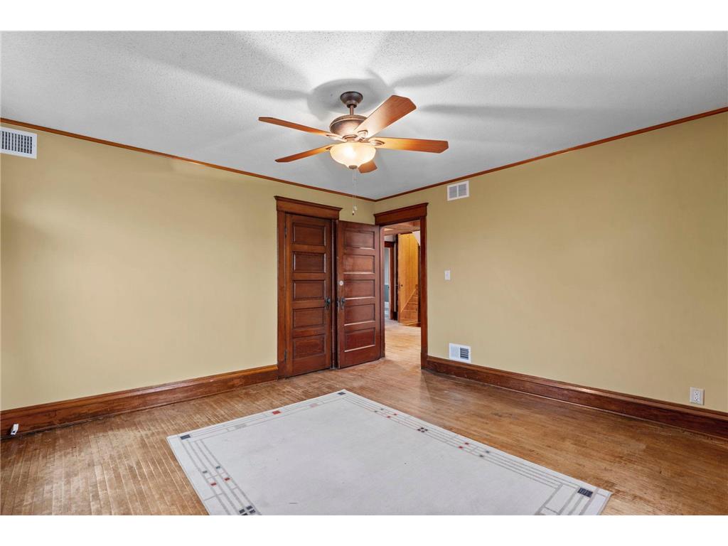 924 Marshall Avenue Saint Paul MN 55104 7059010 image45