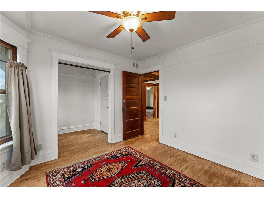 924 Marshall Avenue Saint Paul MN 55104 7059010 image47