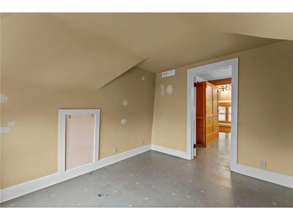 924 Marshall Avenue Saint Paul MN 55104 7059010 image60
