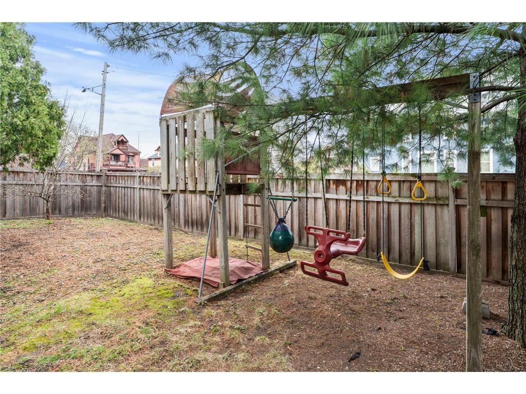 924 Marshall Avenue Saint Paul MN 55104 7059010 image70