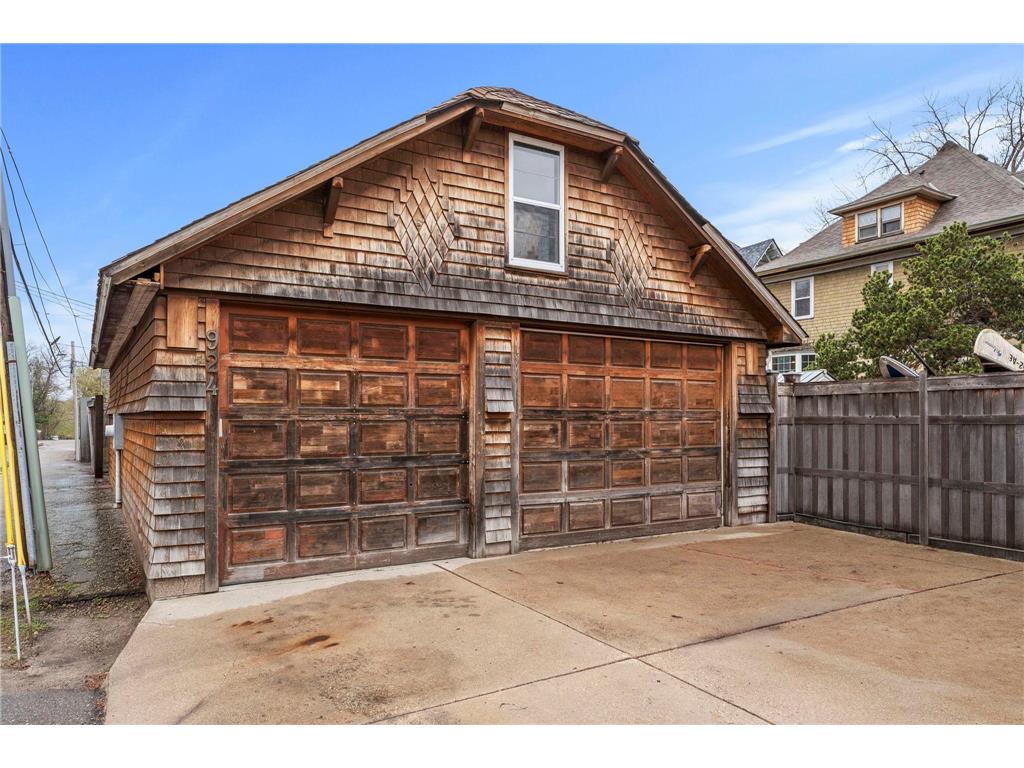 924 Marshall Avenue Saint Paul MN 55104 7059010 image80