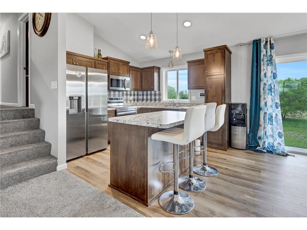 924 Poplar Drive SE Kimball MN 55353 6515117 image1