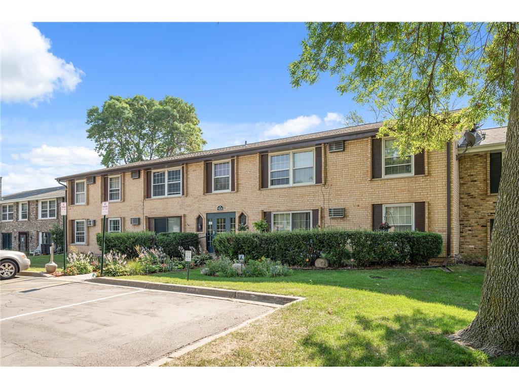 924 Westbrooke Way #4 Hopkins MN 55343 6413045 image1