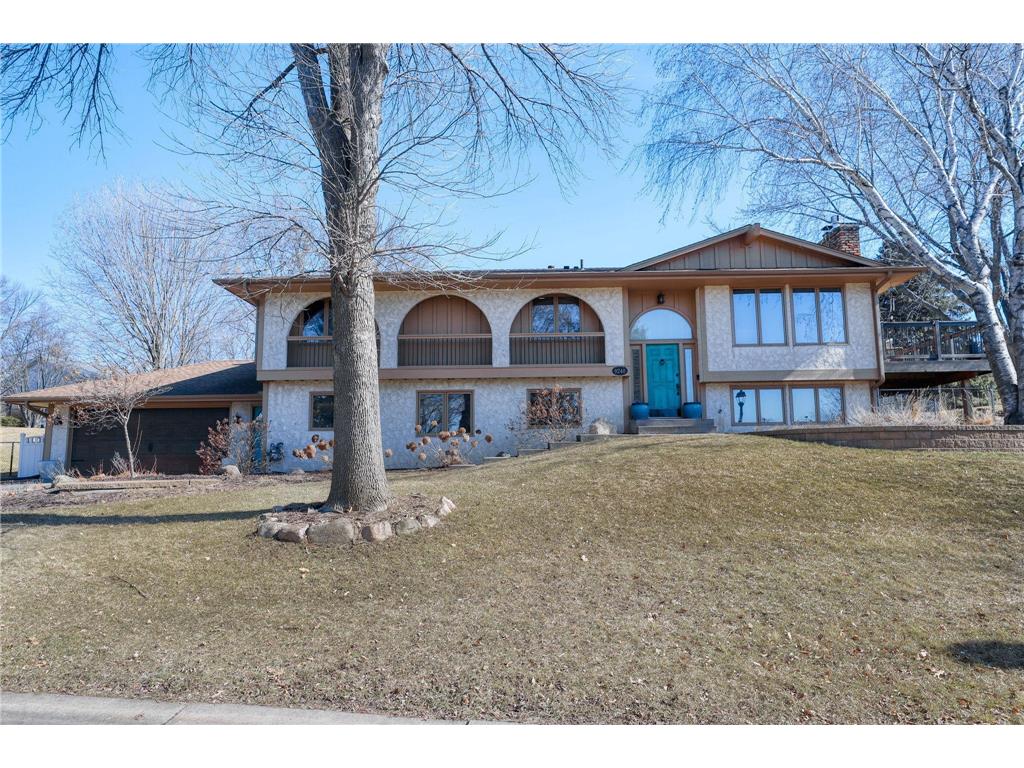 9240 Chesshire Lane N Maple Grove MN 55369 - Rice Lake 6480340 image1