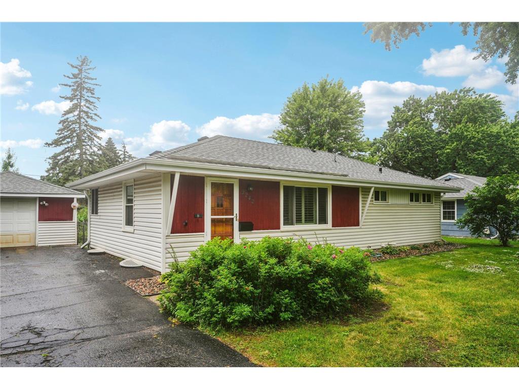 9242 5th Avenue S Bloomington MN 55420 6752838 image1