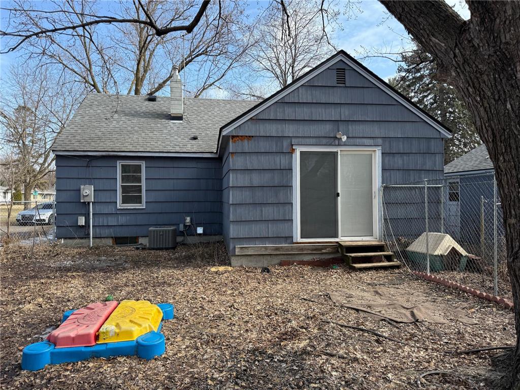 9242 5th Street NE Blaine MN 55434 7029268 image3
