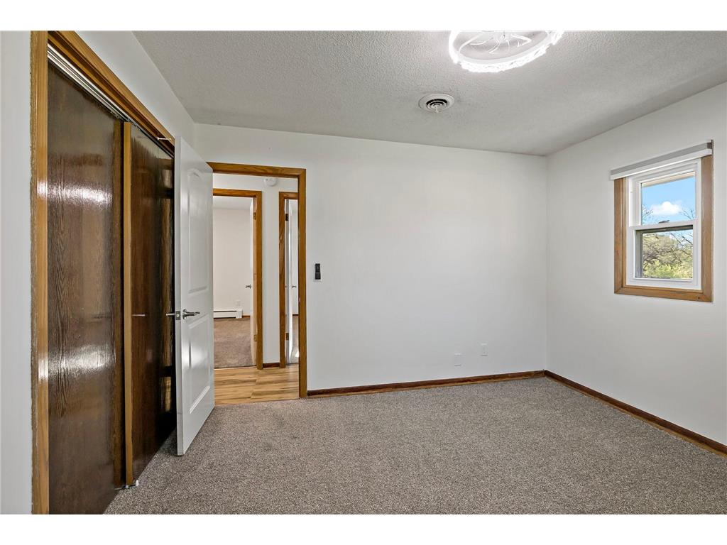 9242 Queen Avenue S Bloomington MN 55431 7036966 image11
