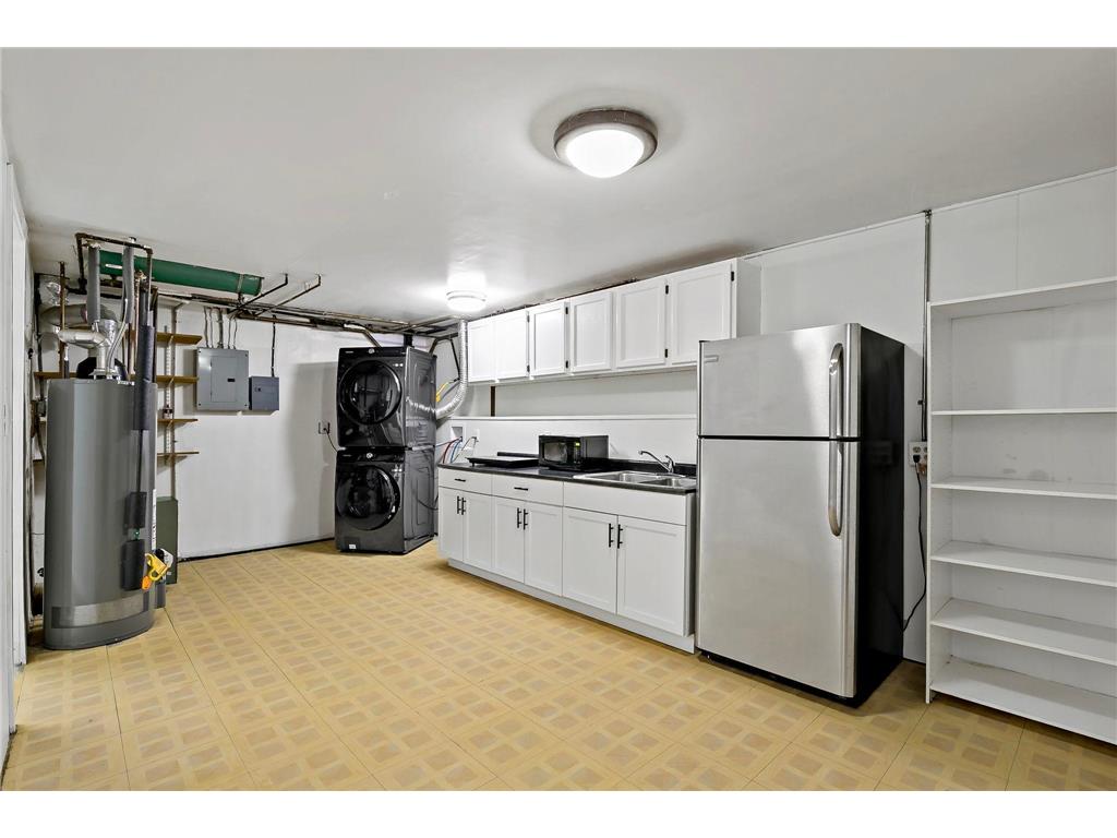 9242 Queen Avenue S Bloomington MN 55431 7036966 image17