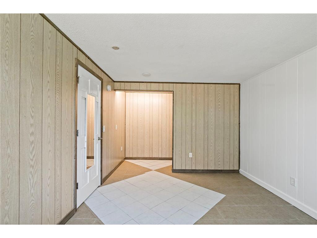 9242 Queen Avenue S Bloomington MN 55431 7036966 image22
