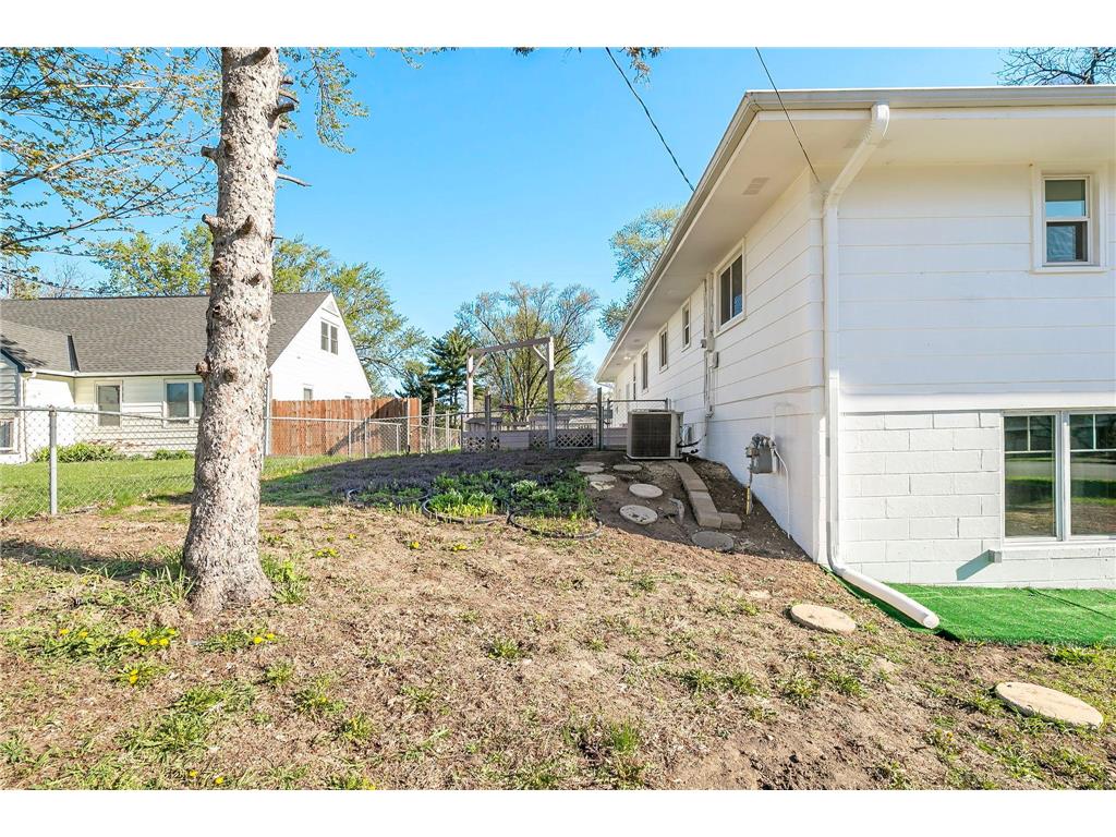 9242 Queen Avenue S Bloomington MN 55431 7036966 image30
