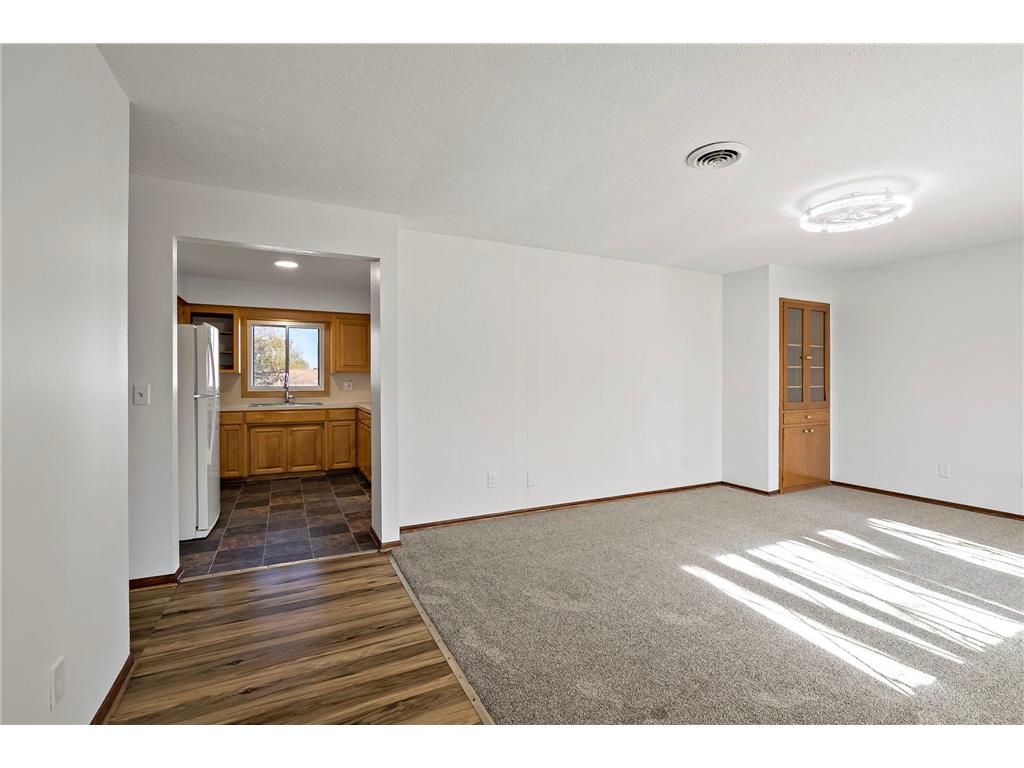 9242 Queen Avenue S Bloomington MN 55431 7036966 image4