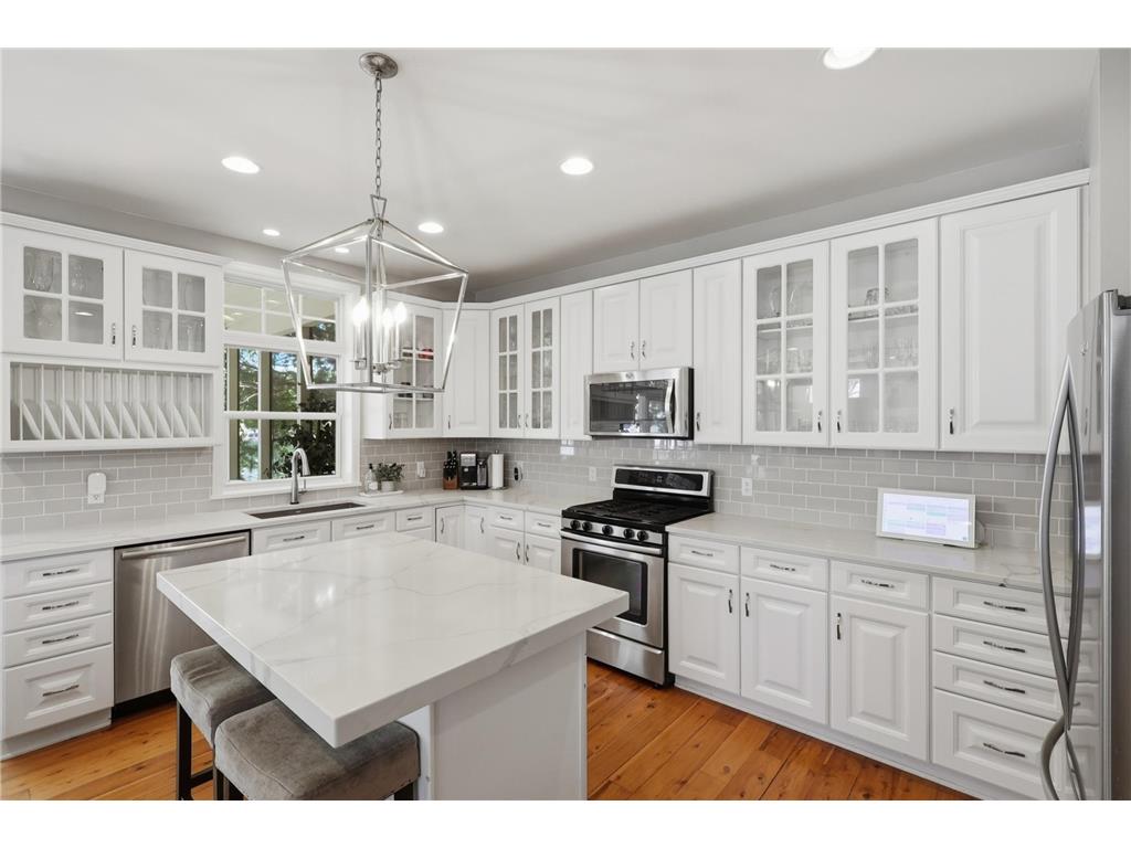 9247 Lake Riley Boulevard Chanhassen MN 55317 - Riley 7097353 image14