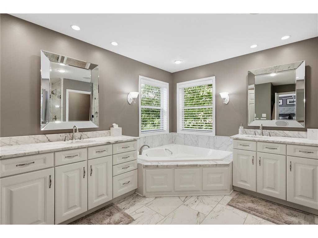 9247 Lake Riley Boulevard Chanhassen MN 55317 - Riley 7097353 image26