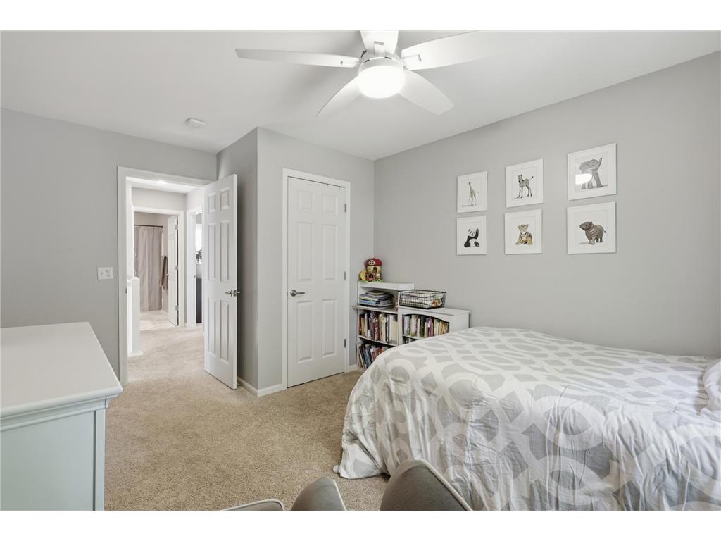 9247 Lake Riley Boulevard Chanhassen MN 55317 - Riley 7097353 image33