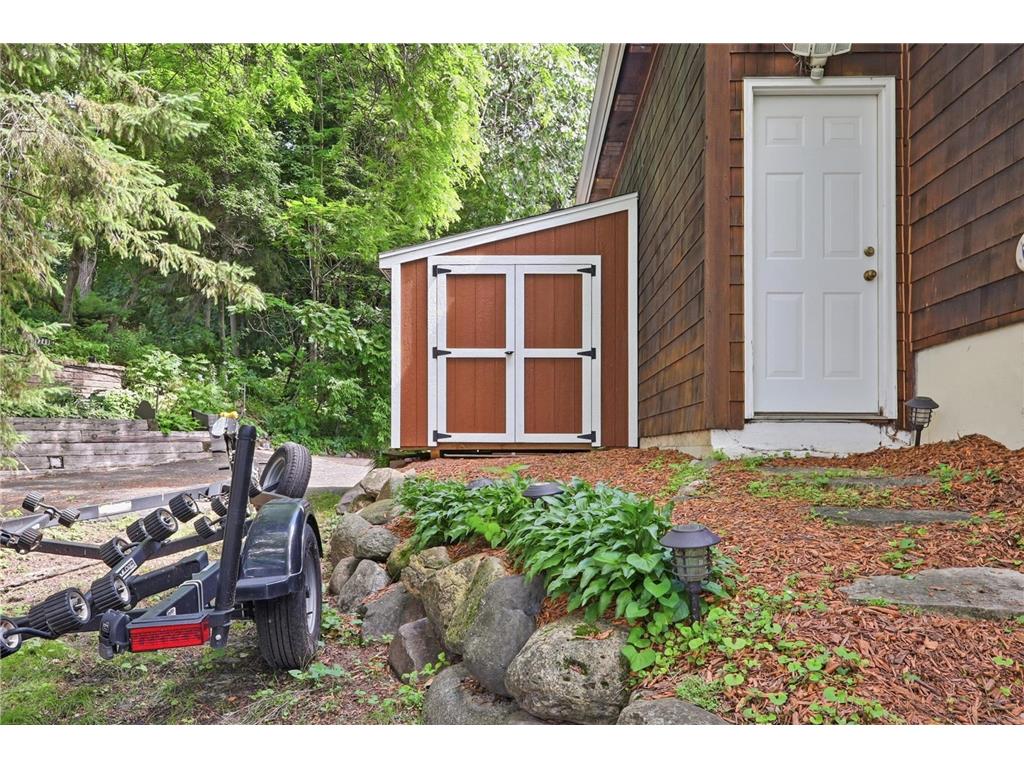 9247 Lake Riley Boulevard Chanhassen MN 55317 - Riley 7097353 image48