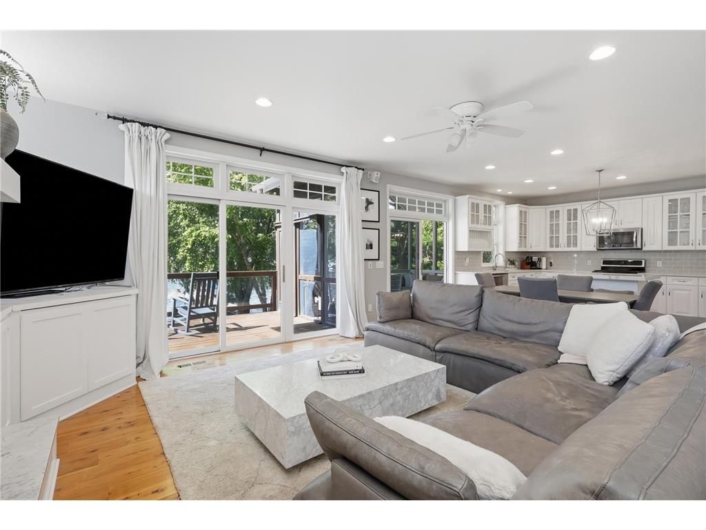 9247 Lake Riley Boulevard Chanhassen MN 55317 - Riley 7097353 image6