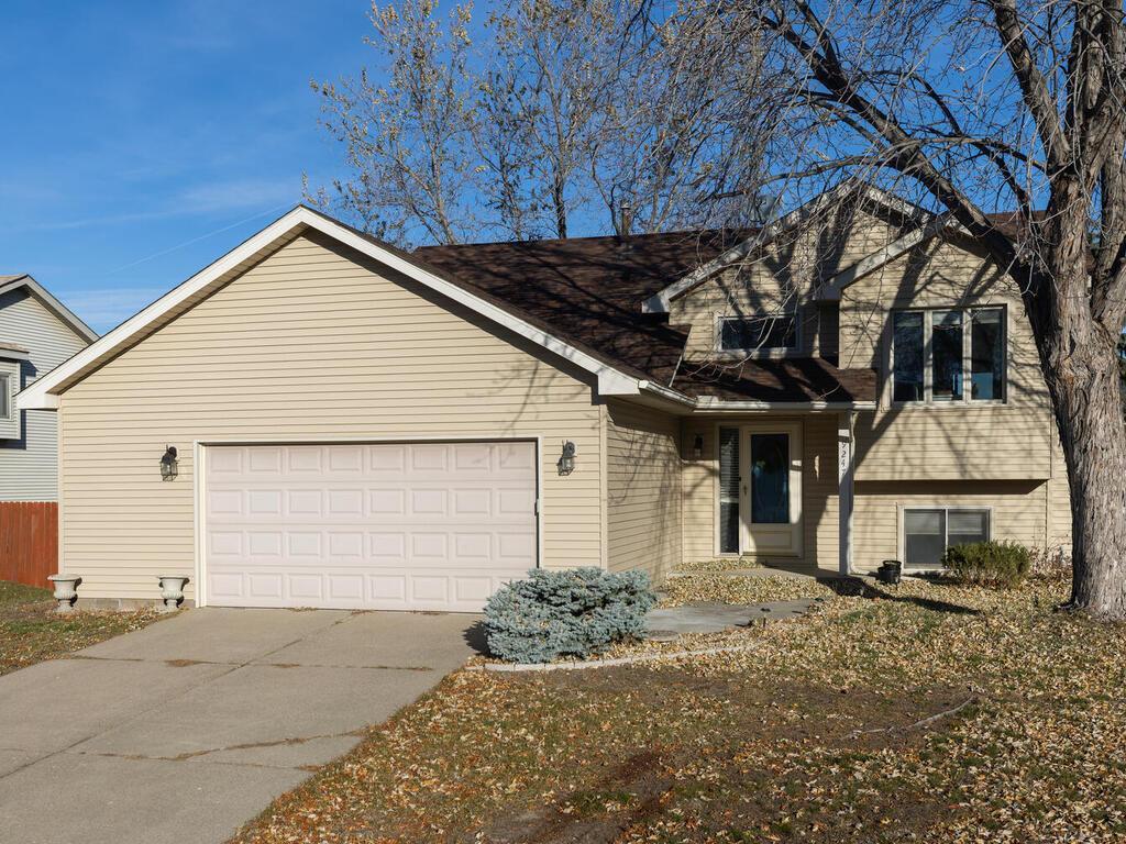 9247 Trinity Gardens, Brooklyn Park, MN, 55443 MLS 6464180 Edina