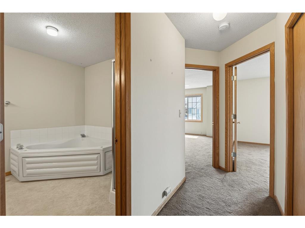 9249 Troon Court Woodbury MN 55125 7062202 image19