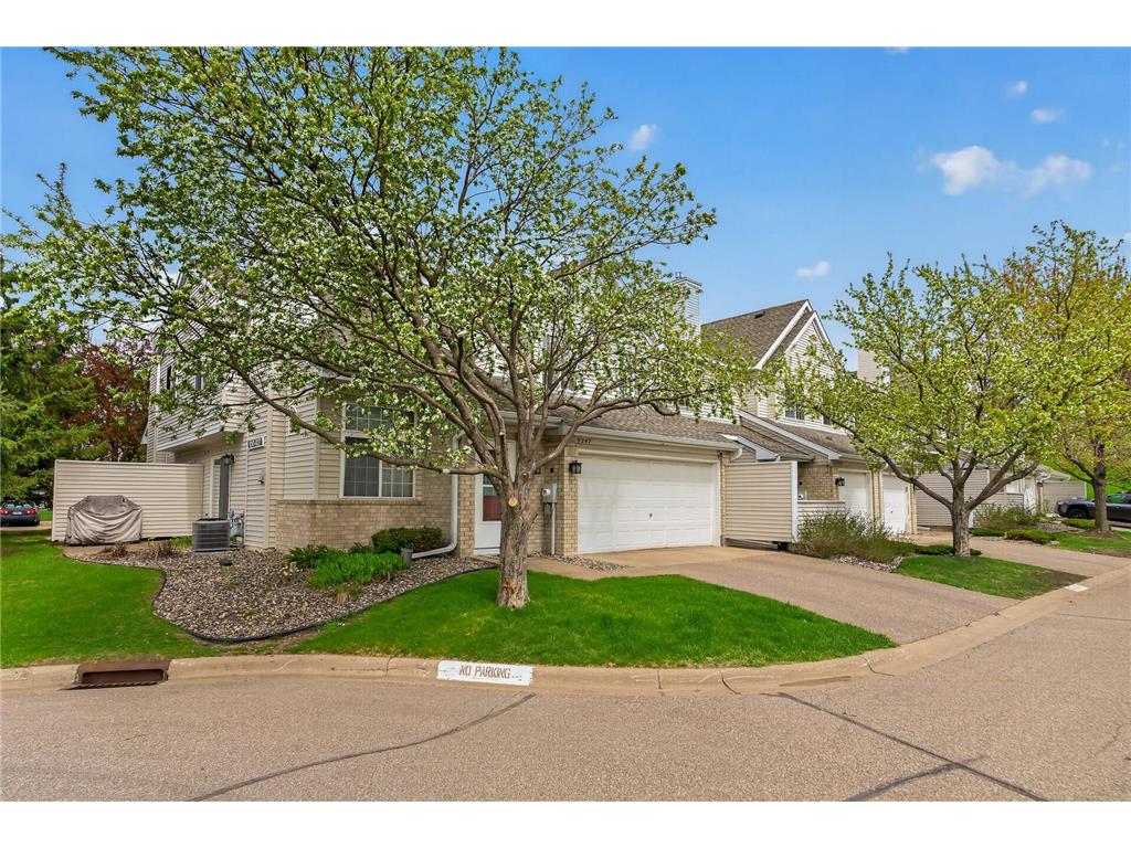 9249 Troon Court Woodbury MN 55125 7062202 image2