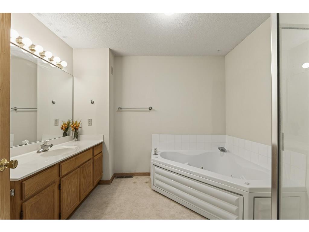 9249 Troon Court Woodbury MN 55125 7062202 image20