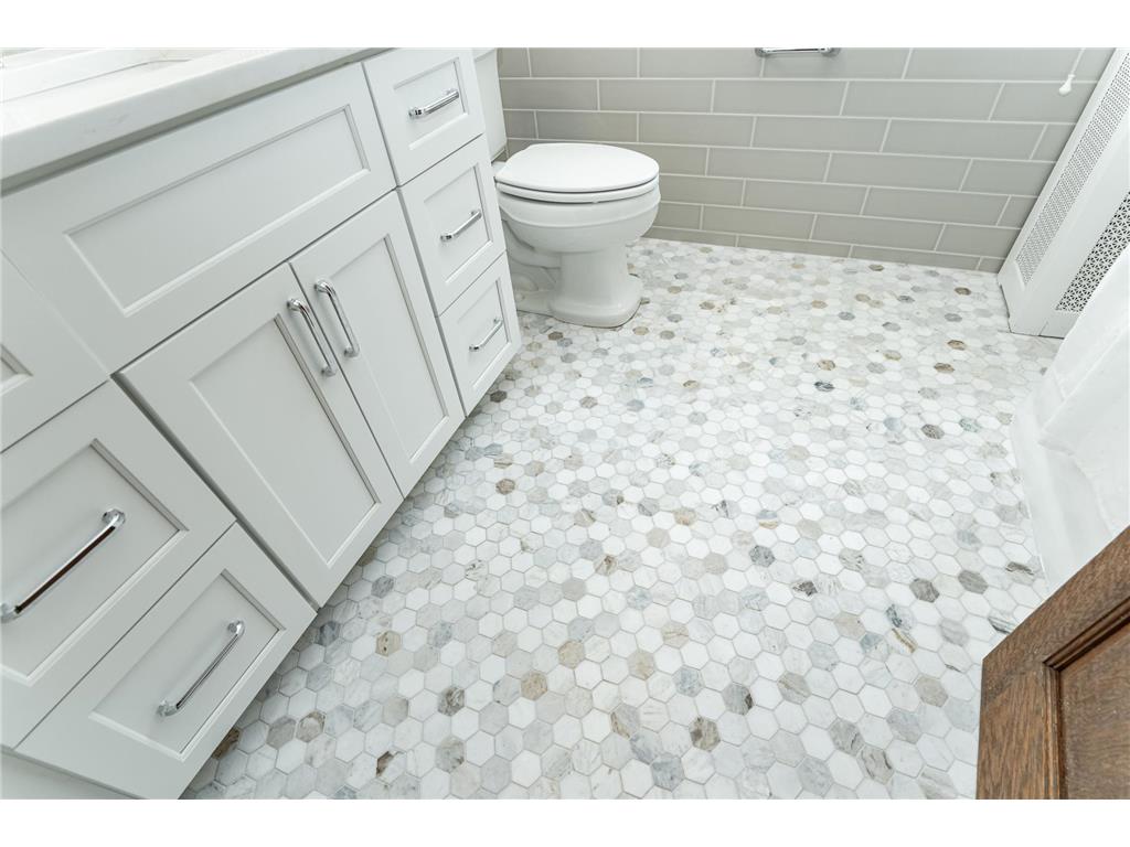 925 6th Street SW Rochester MN 55902 6728663 image66